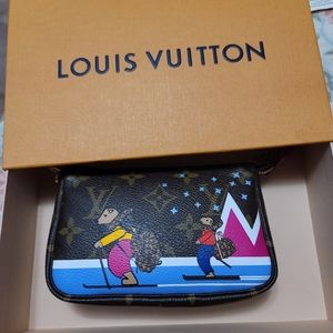 7️⃣5️⃣0️⃣ Mini Pochette bear skis